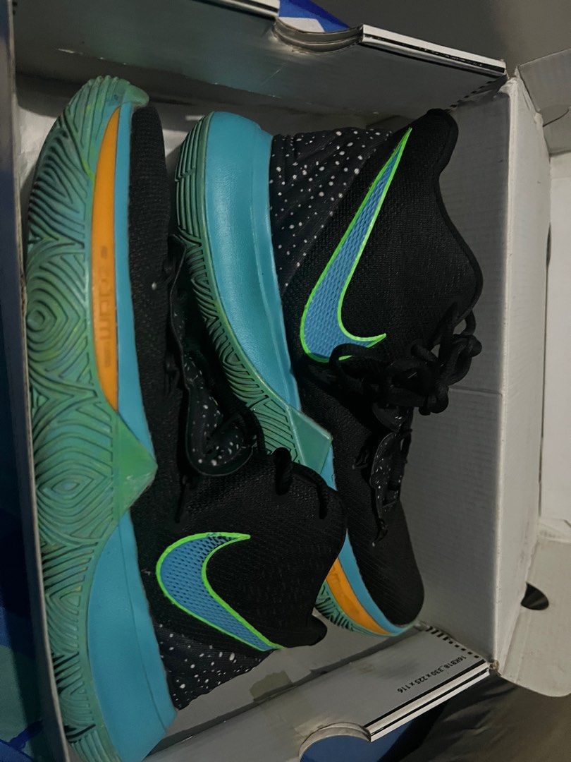 Kyrie 5 ufo release date store