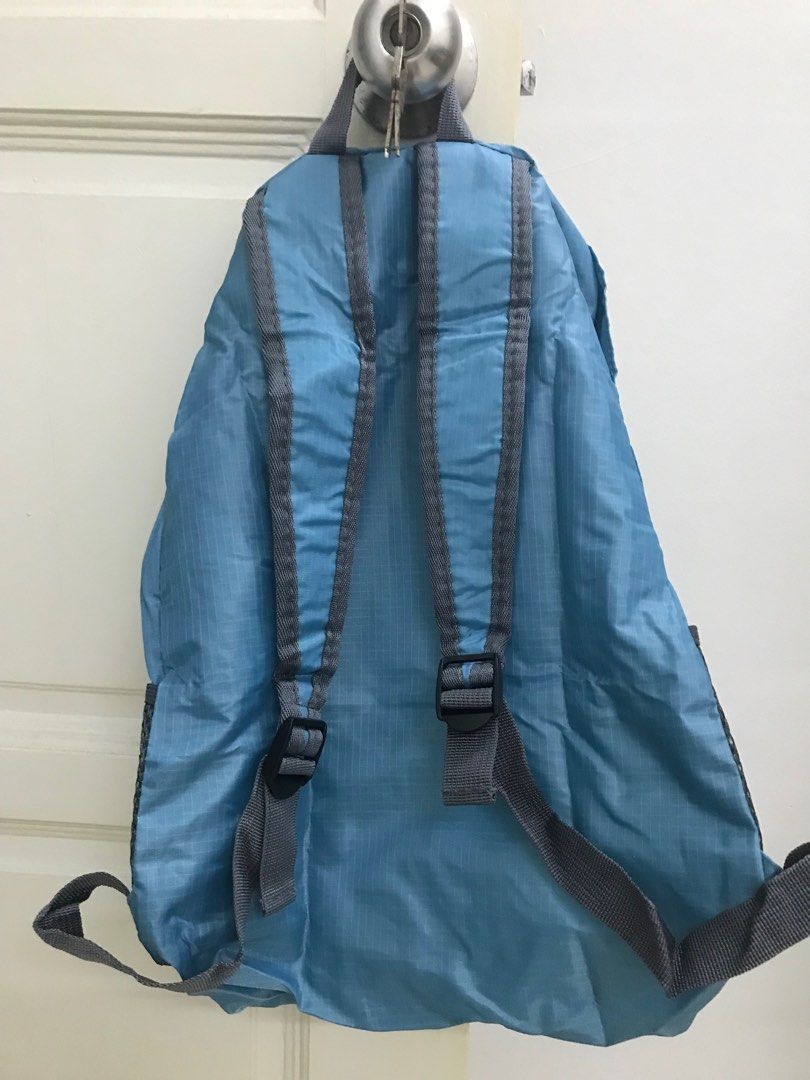 Lightweight foldable backpack (Category: Backpacks) located in Skudai. Submitted by zoey313 (Listing ID 1232357366, Image 3). Description: .