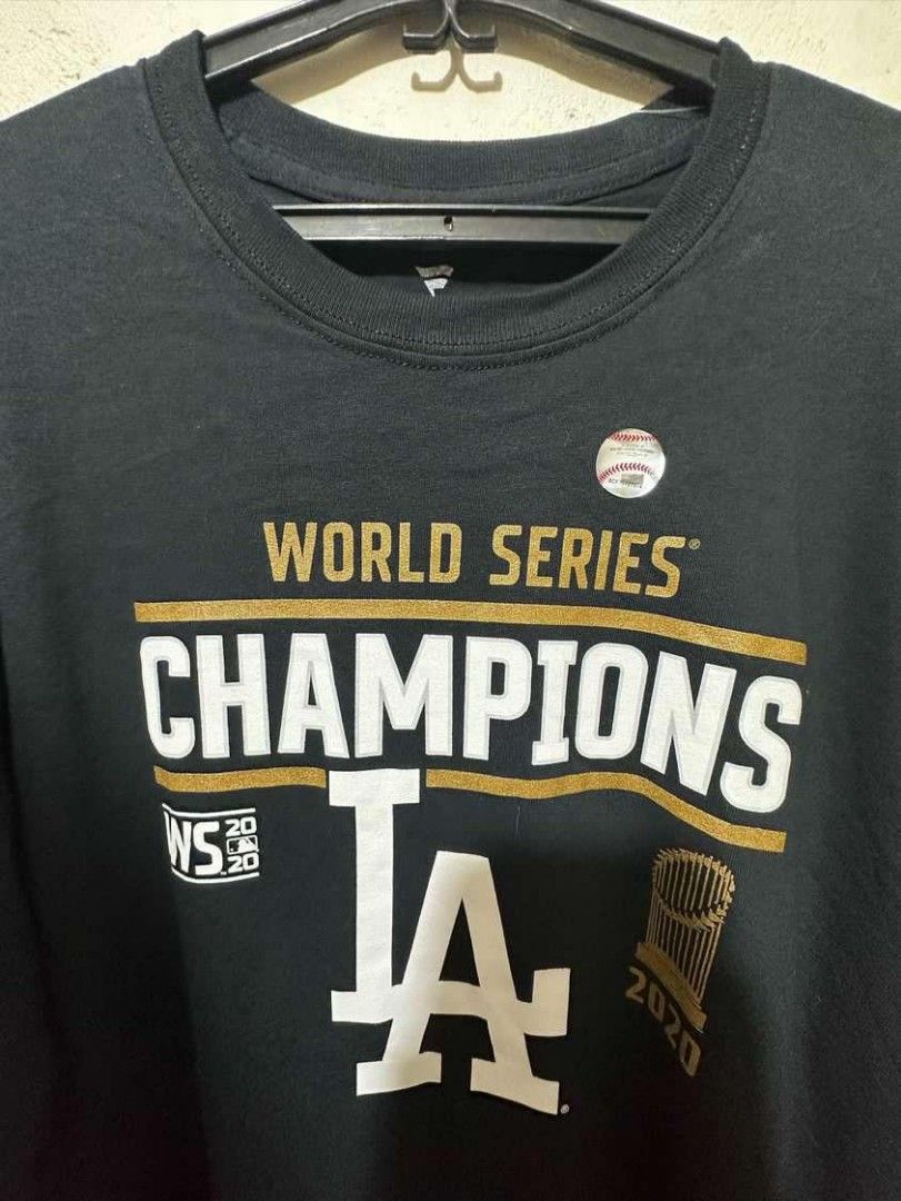 Men's Los Angeles Dodgers Fanatics Branded Black 2020 World Series  Champions Signature Roster Big & Tall T-Shirt