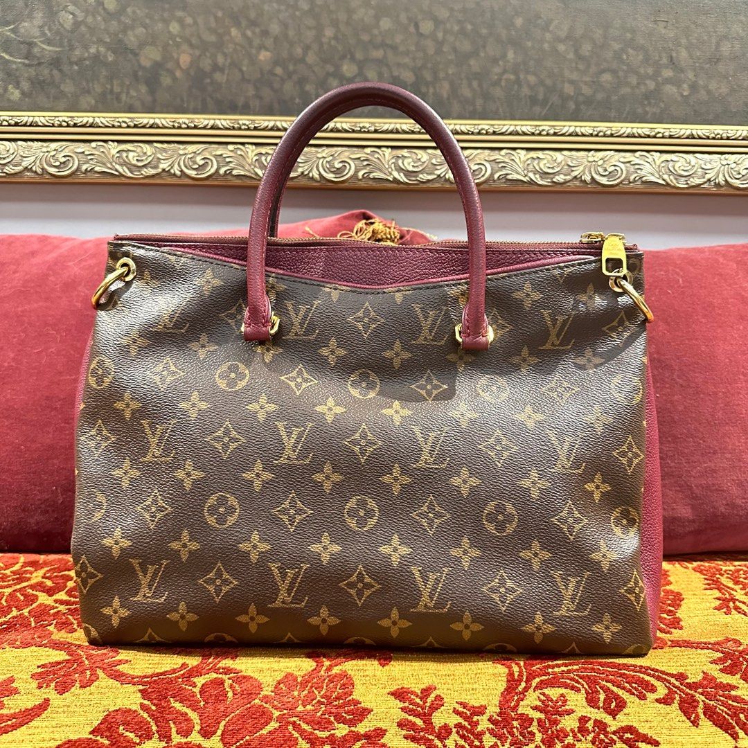 Louis Vuitton Daily Organizer, Luxury, Bags & Wallets on Carousell