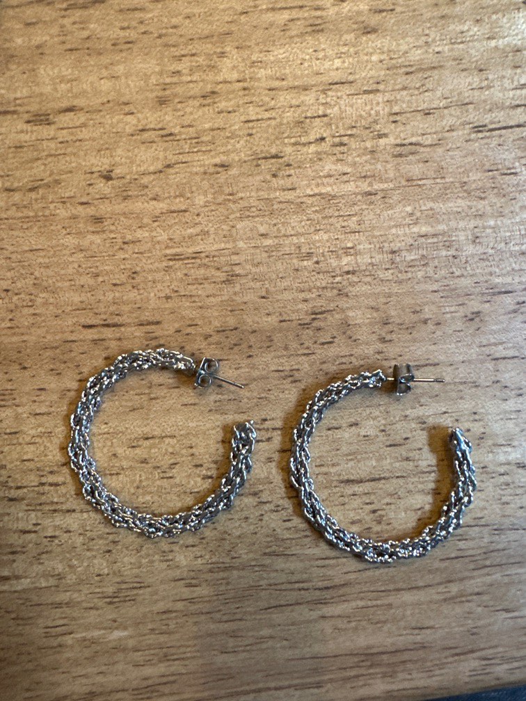 Lovisa silver hoop earrings with detail, Women's Fashion, Jewelry