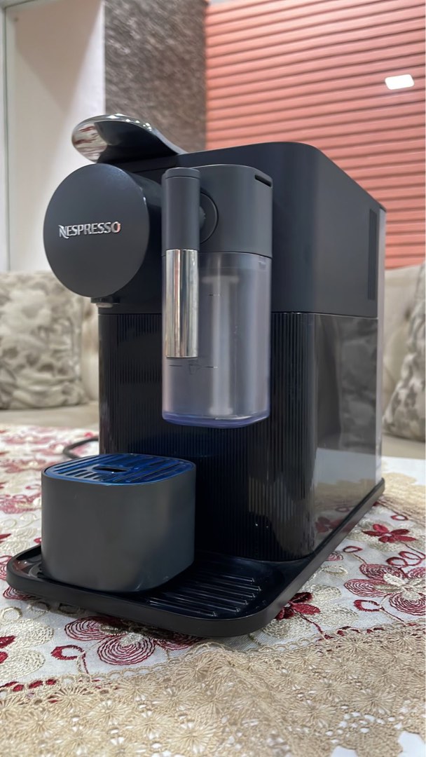 NESPRESSO Lattissima One Coffee Machine, Black (Mesin Kopi) on Carousell