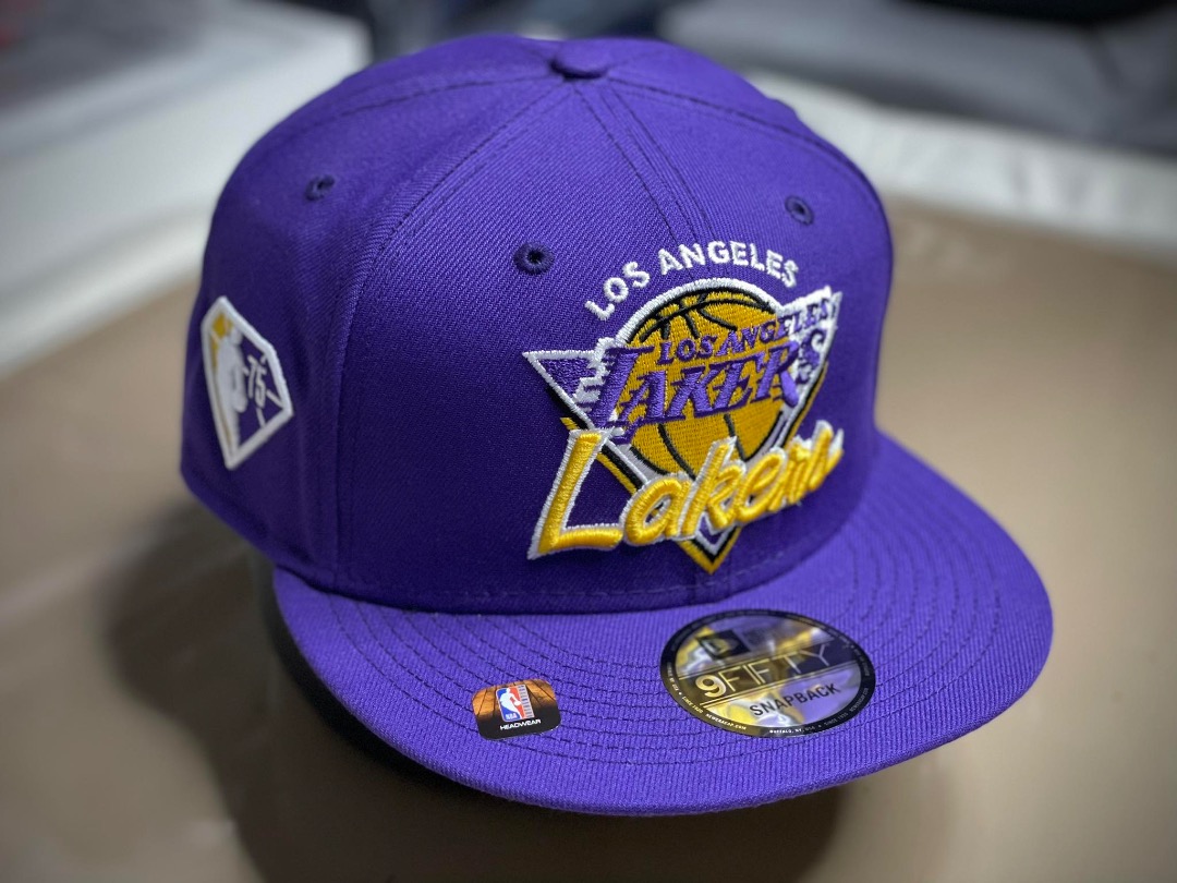 New Era LA Los Angeles Lakers 9FIFTY Golden 17x NBA Finals Champions Trucker Cap, Adjtable Hat