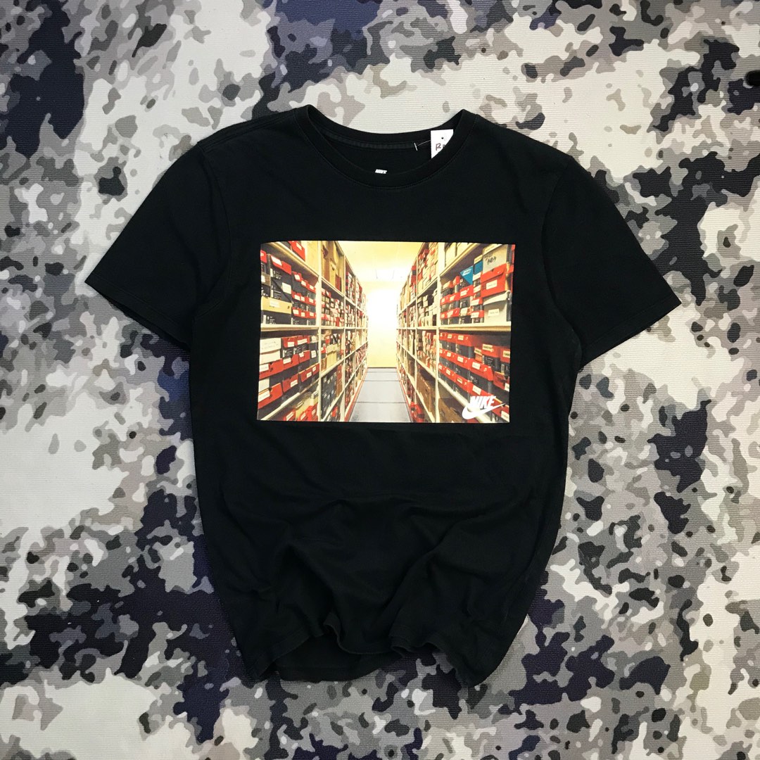 Nike shoe box outlet tee