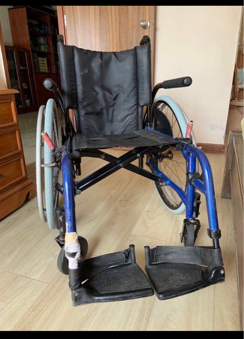 Quickie wheelchair, Health & Nutrition, Assistive & Rehabilatory Aids