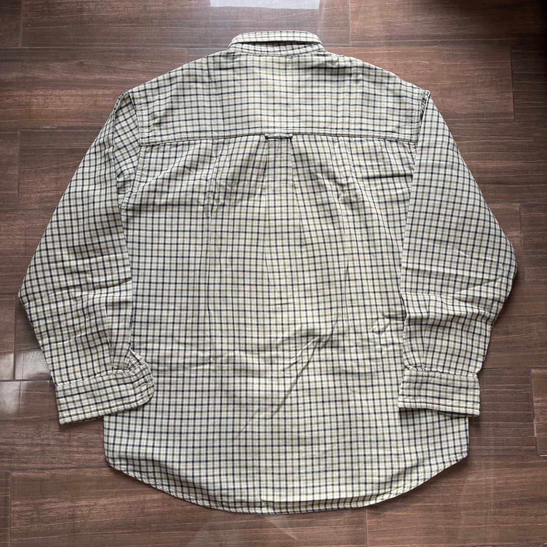 Ralph Lauren Champs Flannel (Category: Tshirts & Polo Shirts ) located in Makati City. Submitted by coldbrewpapi (Listing ID 1232398237, Image 2). Description: Price: 850 Size: Large Fits: Large to 2XL Dimes: 25W x 30L Condition: 9/10.