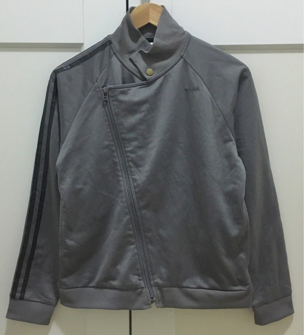 Design tracktop store