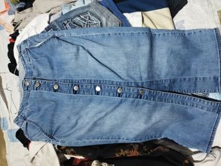 (Kategori: ) berada di . Dikirim oleh dit_second_clothes (ID iklan 1232434368, Gambar 1). Deskripsi: .
