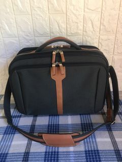 Samsonite travel bag