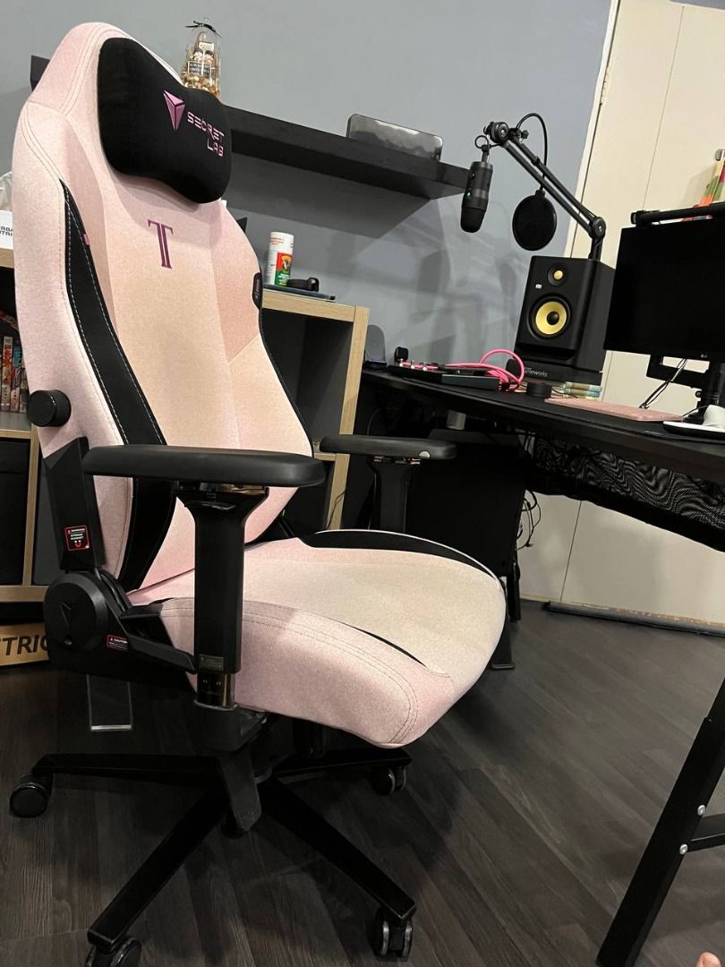 Secret Lab Gaming Chair, Furniture & Home Living, Furniture, Chairs on