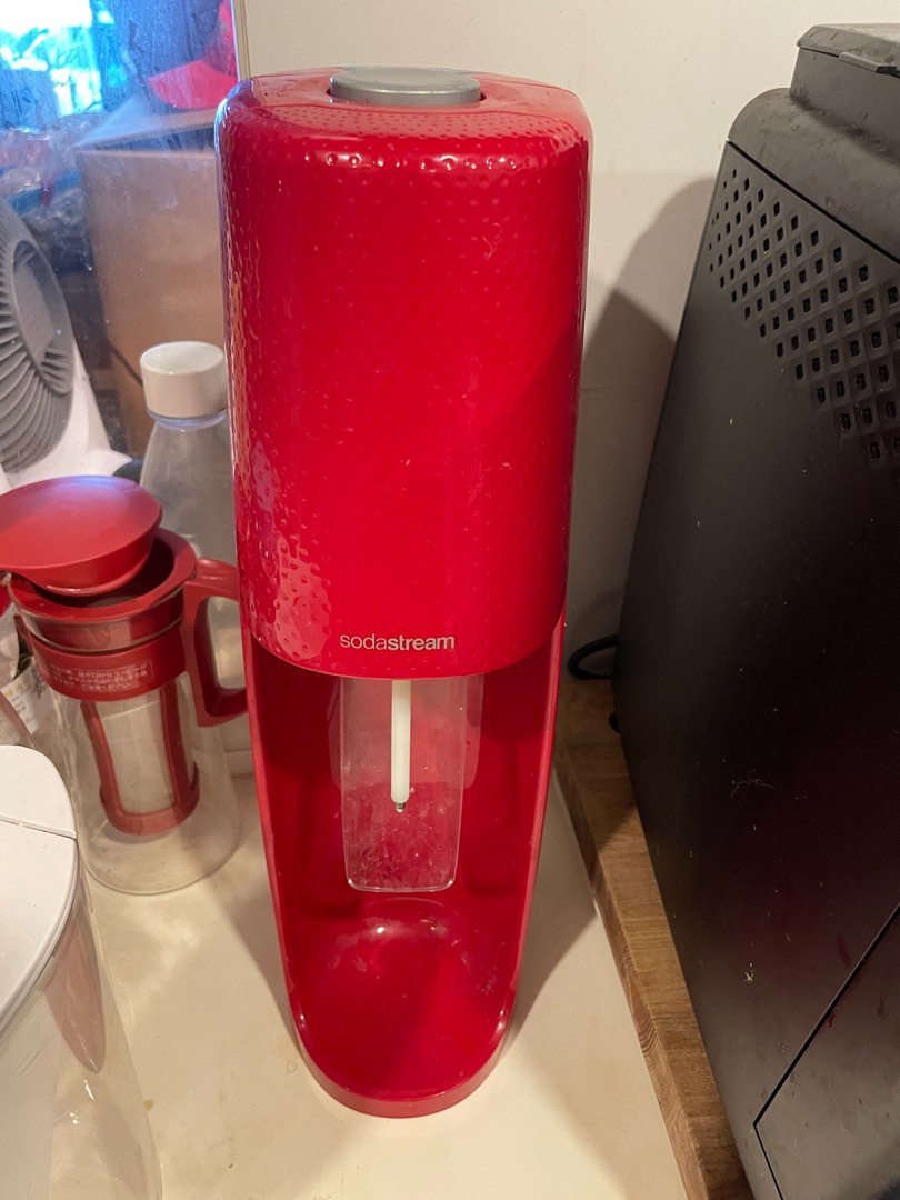 Sodastream with refill canisters, TV & Home Appliances, Kitchen