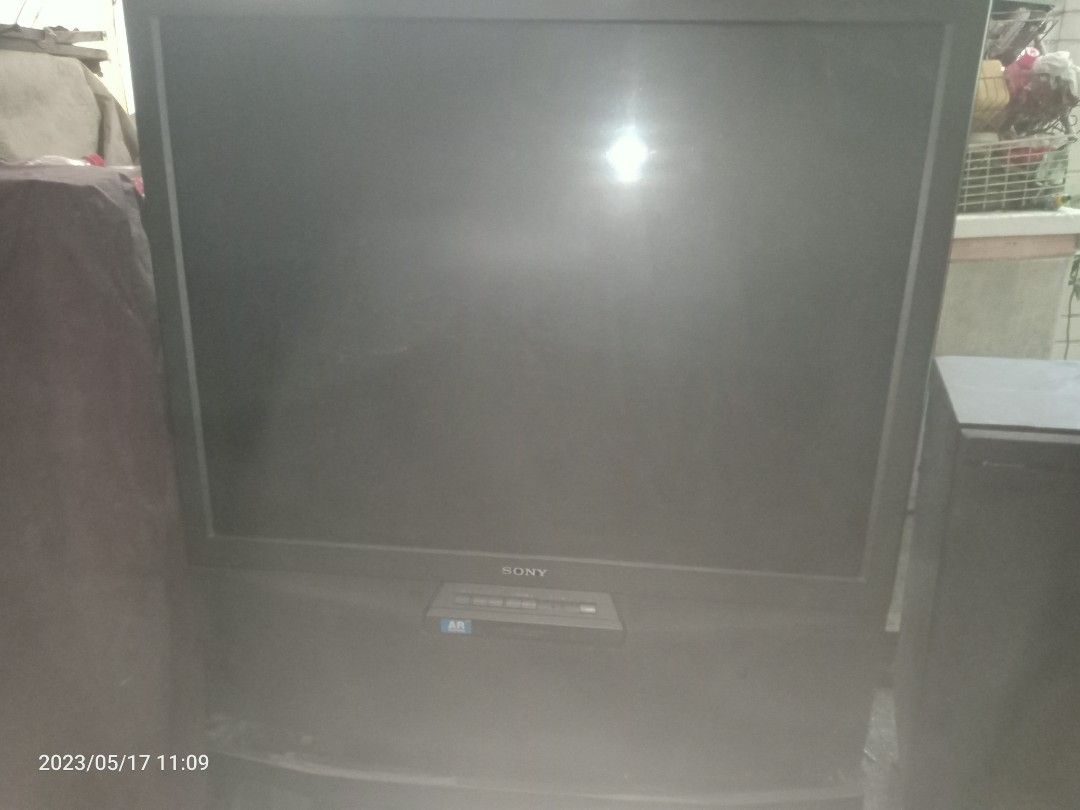 Sony 32 with stand (Category: TV) located in Taguig. Submitted by tanontiong (Listing ID 1232346457, Image 2). Description: clearance sale decluttering for pickup only Taguig near Jollibee water fun rush while available pls call Robert 09276539751.