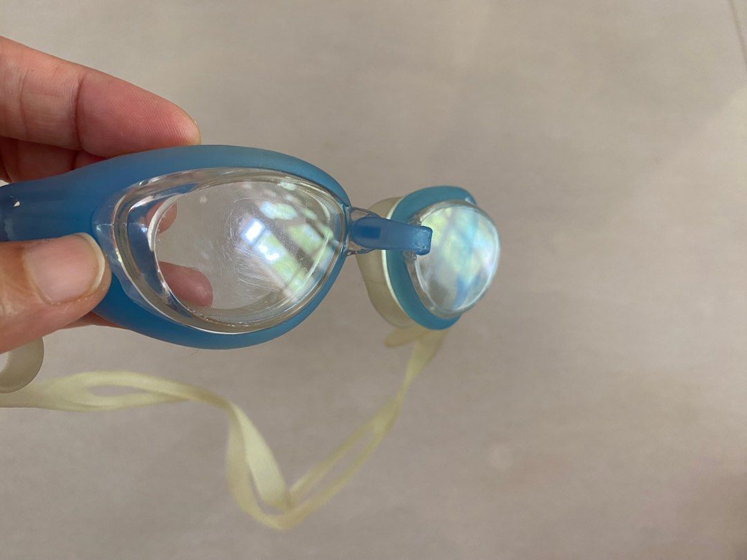 Speedo goggles on Carousell
