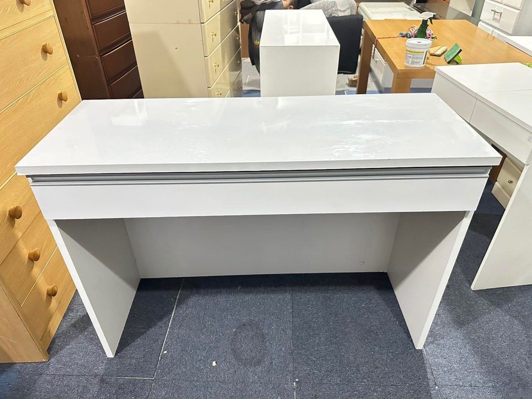 Study /Officer Table japan surplus (Category: Tables & Sets) located in Manila. Submitted by Hezcki (Listing ID 1232451694, Image 1). Description: .