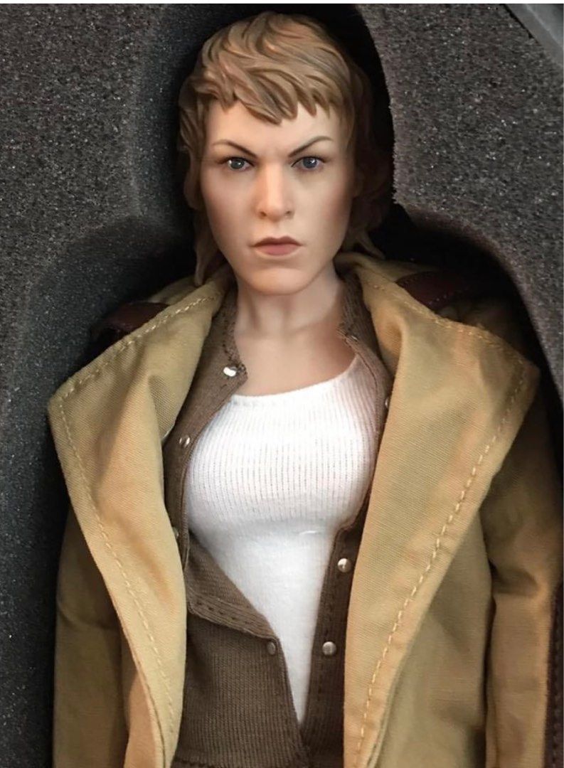 1/6 Scale SW Toys FS058 Resident Evil 4 Ashley Graham Armor Version  Collectibles Figure