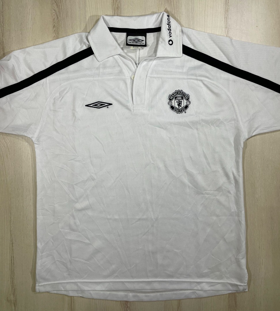Umbro Classic Manchester United Collar Tee #CV Used, Men's Fashion ...