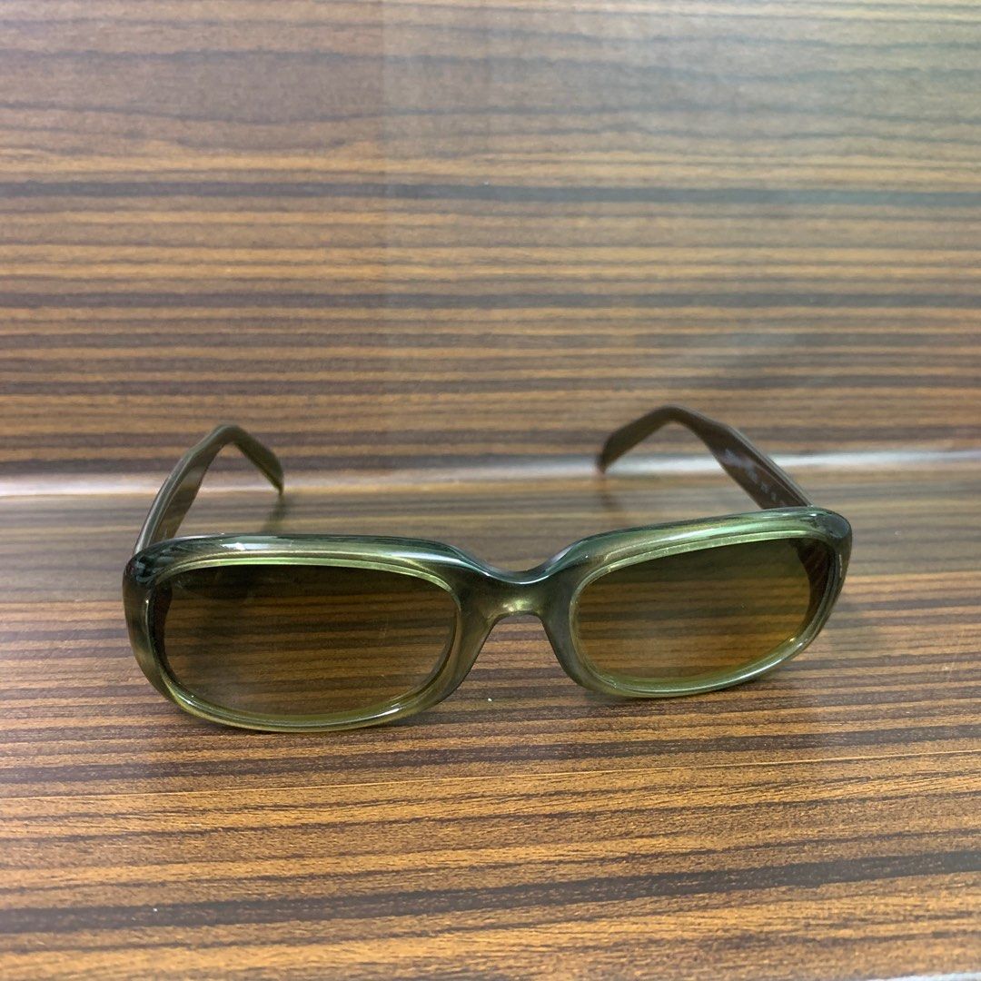 Dkny outlet vintage sunglasses