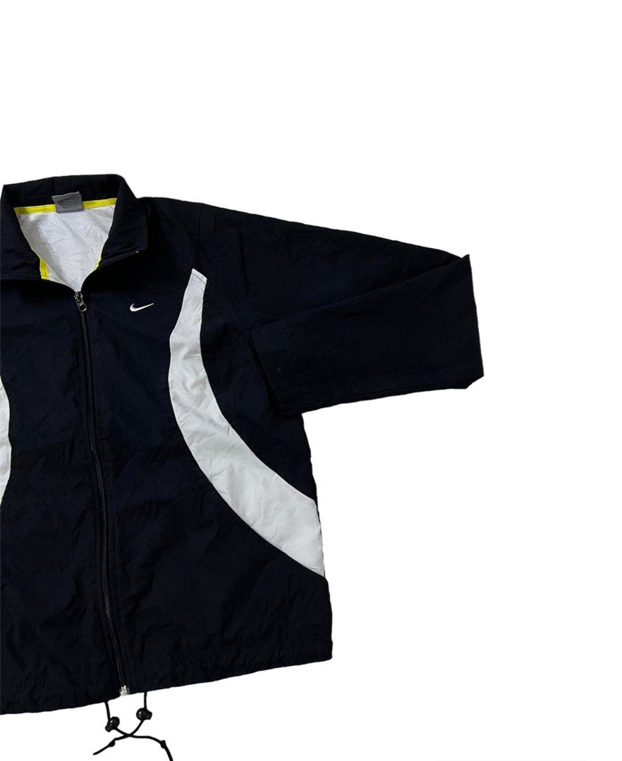 VINTAGE NIKE WINDBREAKER on Carousell