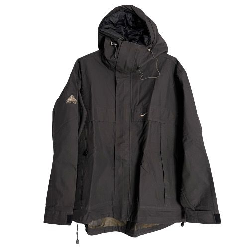Vintahe Nike ACG Bomber Jacket