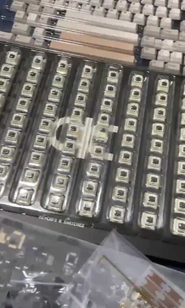 84 Kailh Ashen Linear Switches (Full Set in Box), Computers & Tech