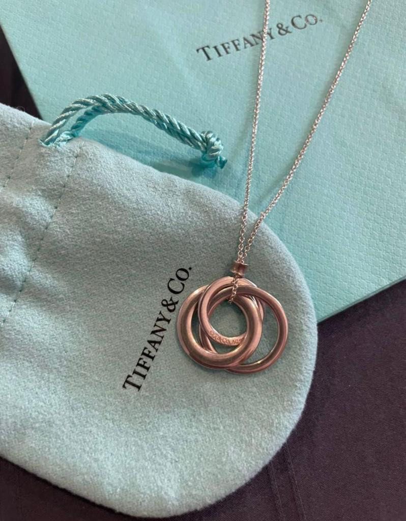 Tiffany 2 circle store necklace