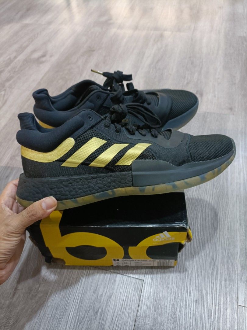 ADIDAS MARQUEE BOOST LOW BLACK GOLD BASKETBALL SHOES SEPATU BASKET, Olah  Raga, Perlengkapan Olahraga Lainnya di Carousell