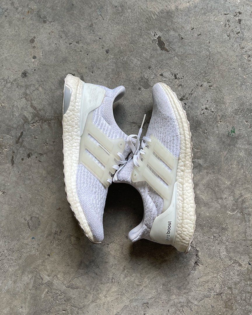 ADIDAS ULTRA BOOST⁣⁣⁣⁣ (Category: Sneakers) located in Makati City. Submitted by coldbrewpapi (Listing ID 1232588455, Image 1). Description: ADIDAS ULTRA BOOST⁣⁣⁣⁣ ⁣⁣⁣⁣ - PHP 4,500⁣⁣⁣⁣ ONLY - Sz 9.5 US⁣⁣⁣⁣ - Hong Kong release⁣⁣⁣⁣ - Condition: 9/10 - Needs cleaning⁣ - No box.