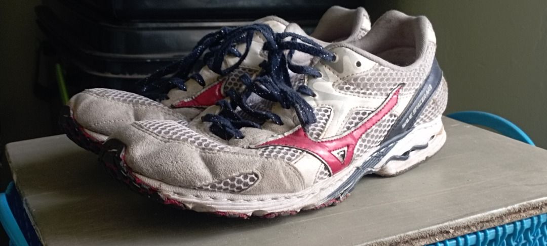 Mizuno wave deals fortis x10