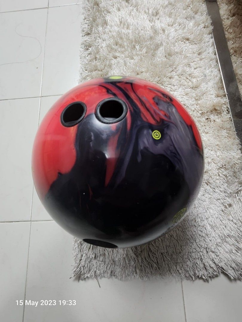Altered reality bowling ball, Sports Equipment, Sports & Games