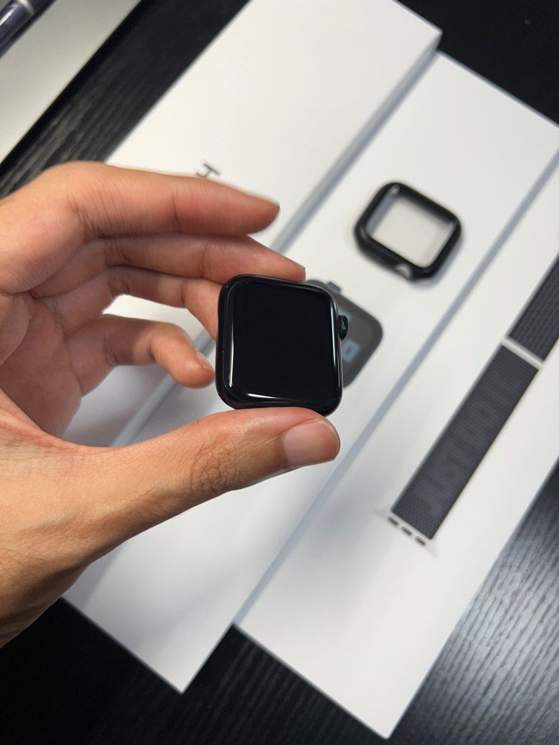 Apple Watch SE 2nd Gen 40mm GPS Midnight Aluminium Apple Care 2024