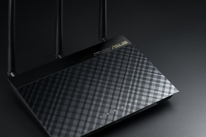 ASUS RT-AC66U Dual Band 3x3 802.11AC Gigabit Router (free DLINK DIR ...