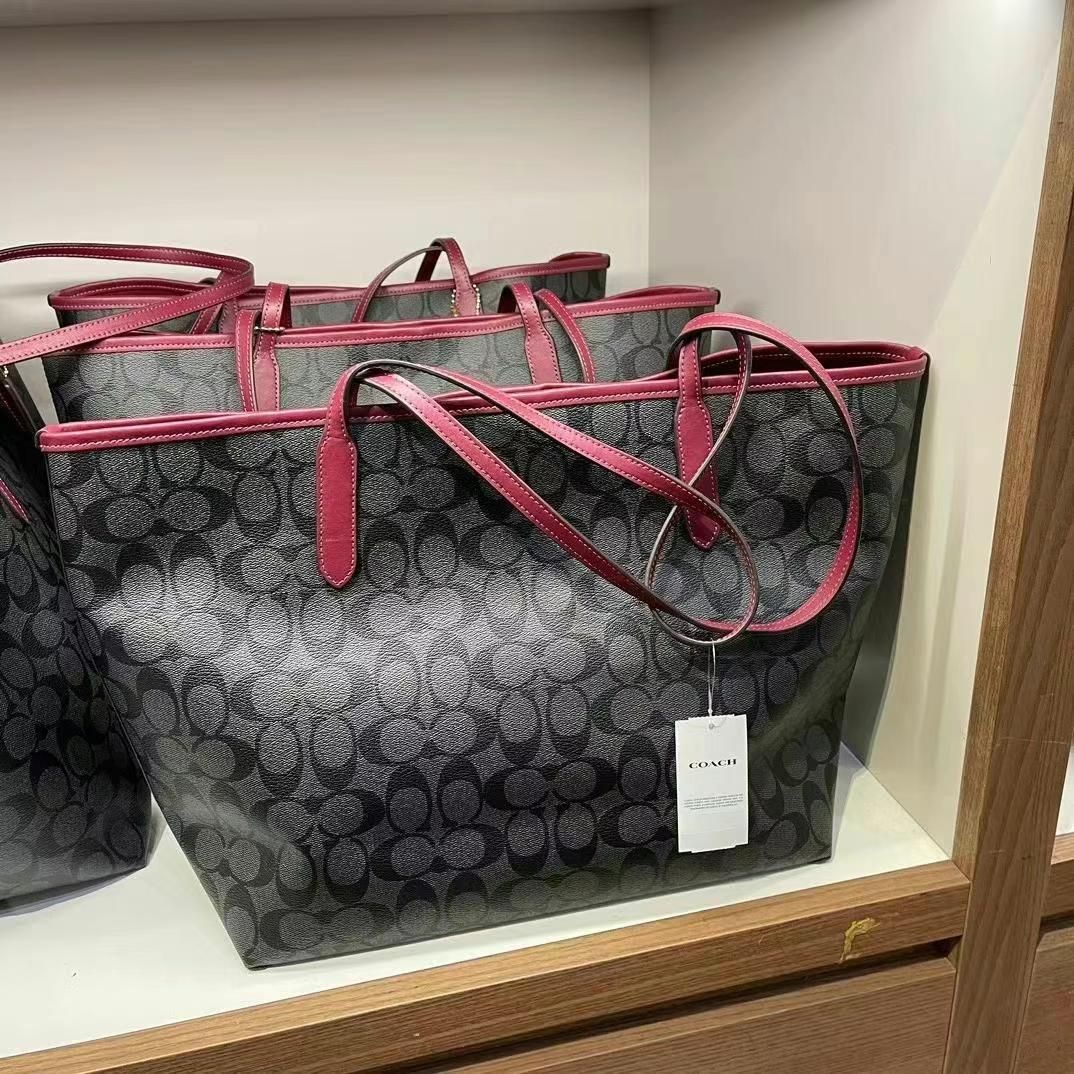 Coach shopping bag tote sales