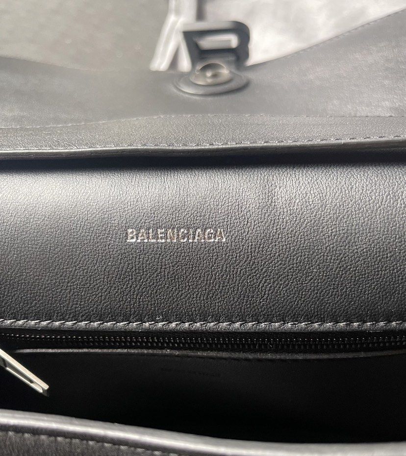 全新Balenciaga Downtown Medium shoulder bag 黑色67135429S171000