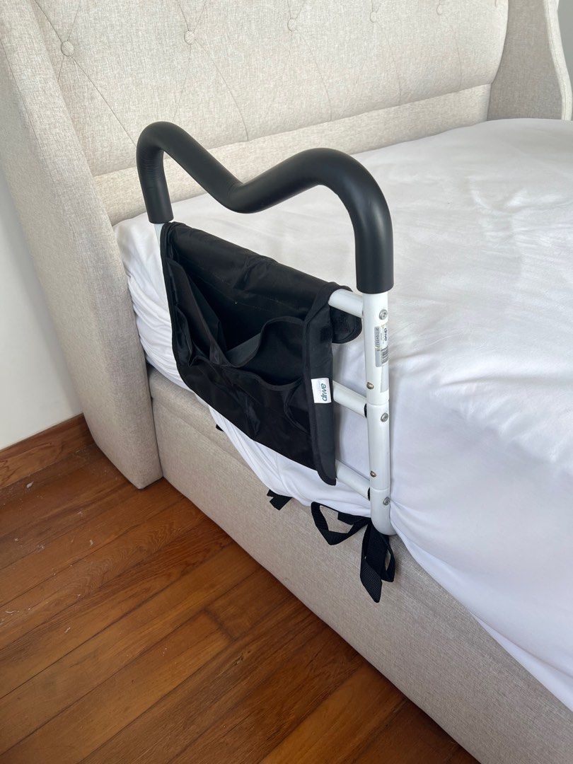 Bed railing for elderly, Health & Nutrition, Assistive & Rehabilatory