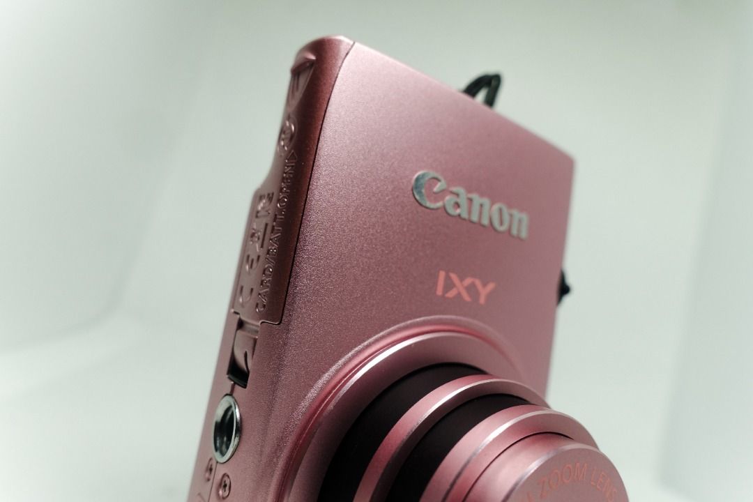 canon ixy 220f digicam