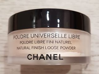 CHANEL Natural Finish Loose Powder