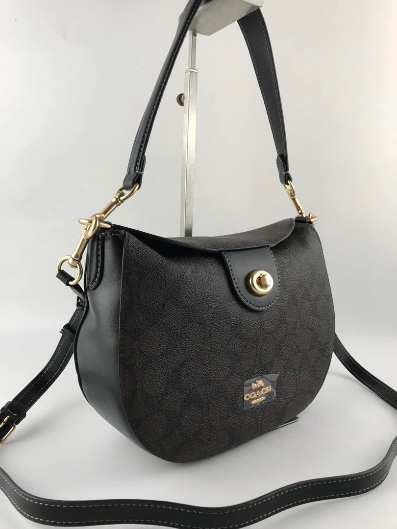 Coach Ella Hobo (Category: Luxury Bags & Wallets) located in Paranaque City. Submitted by aralofranco (Listing ID 1232666737, Image 2). Description: .