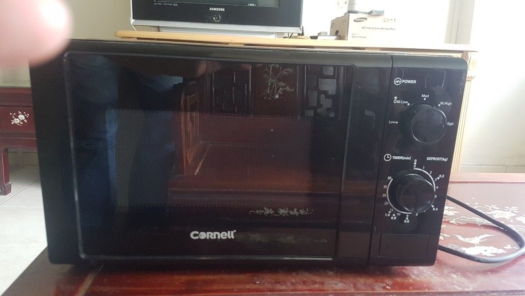 Cornell Microwave Oven For Sale Like New ONLY 50
