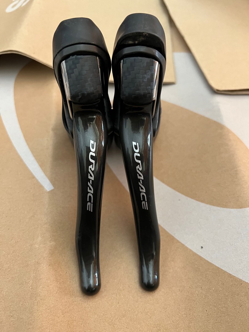 Dura ace 7900 shifter for sale ( right shifter not working), Sports