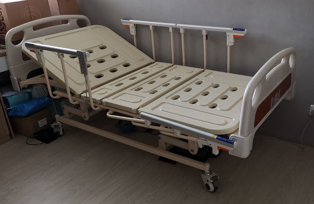 Electric Hospital Bed (price reduced), Furniture & Home Living