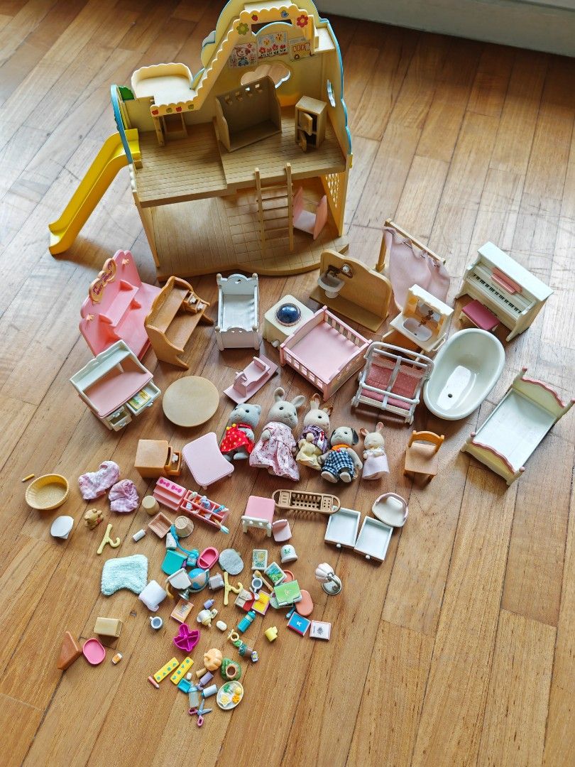 Epoch Co Ltd Dollhouse