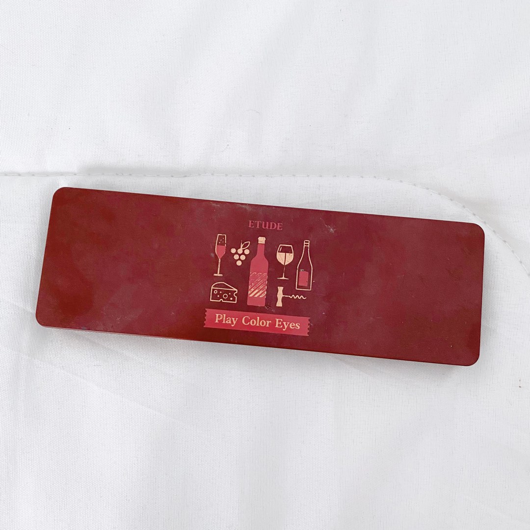 Etude House eyeshadow palette in Wine Party on Carousell