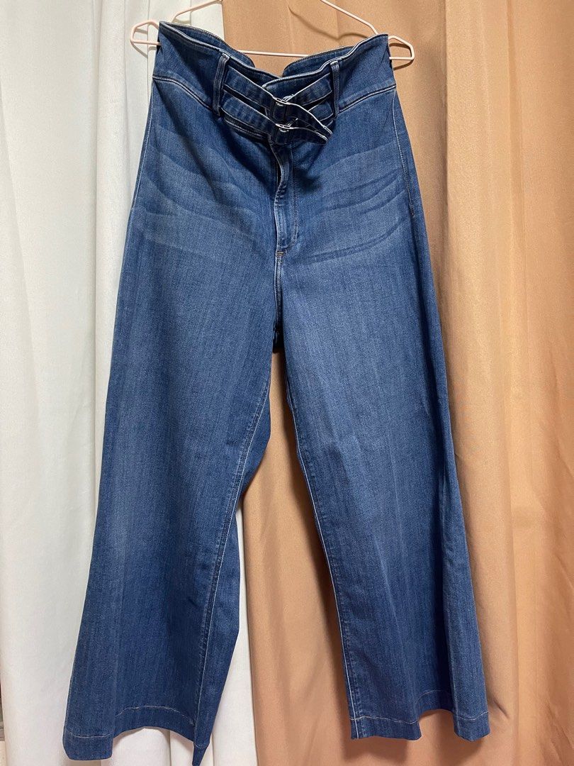 Express High Waisted Wide Leg Pants, Women's Fashion, Bottoms, Jeans on  Carousell