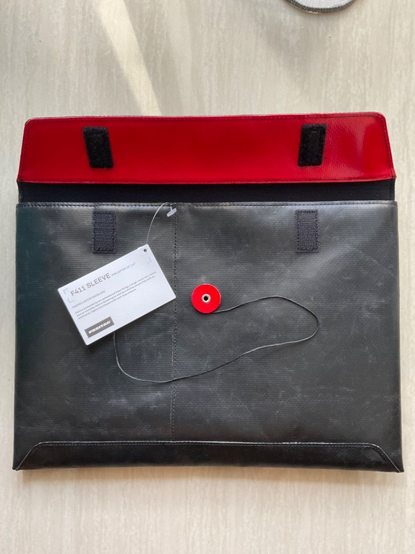 Freitag F411 Laptop Sleeve 13”/14”, Computers & Tech, Parts