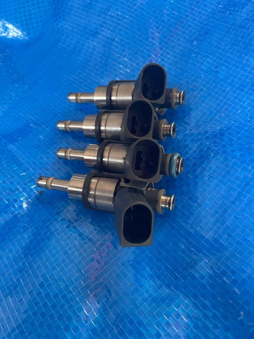 Fuel injectors Golf R/audi S3, Auto Accessories on Carousell