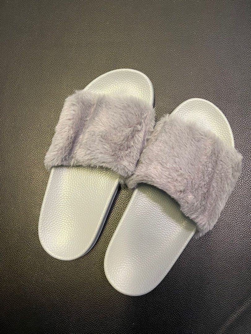 Fuzzy sales slipper slides