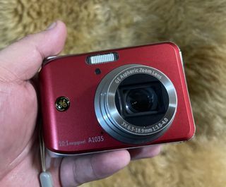 GE A1035 Digital Camera