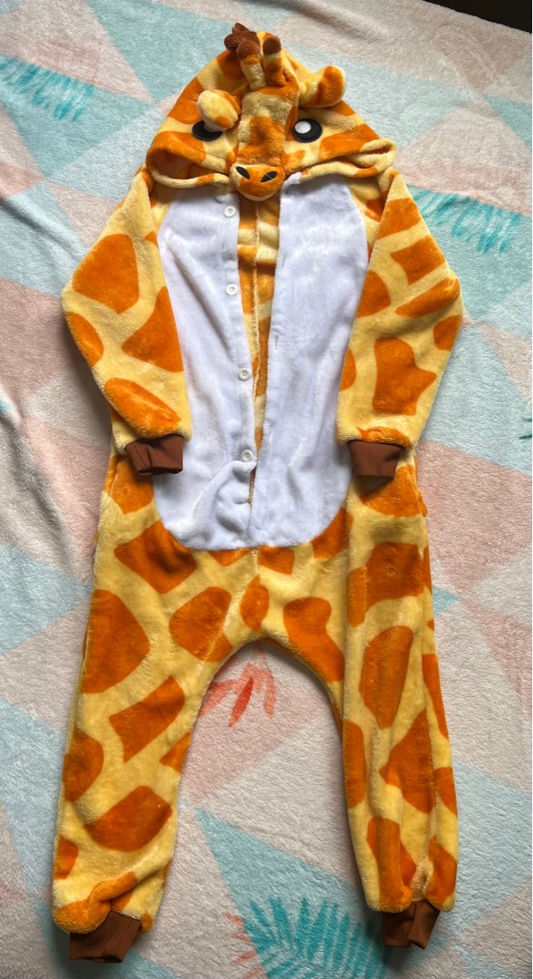 Giraffe Overall, Babies & Kids, Babies & Kids Fashion on Carousell