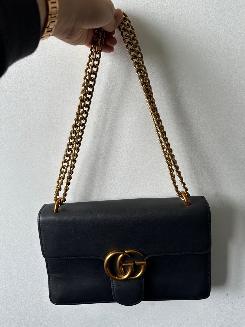 Plain black gucci bag 2025