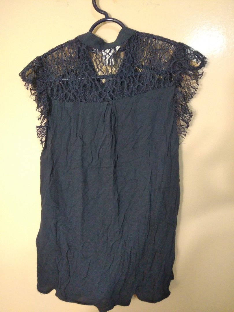 H and m sleeveless blouse top